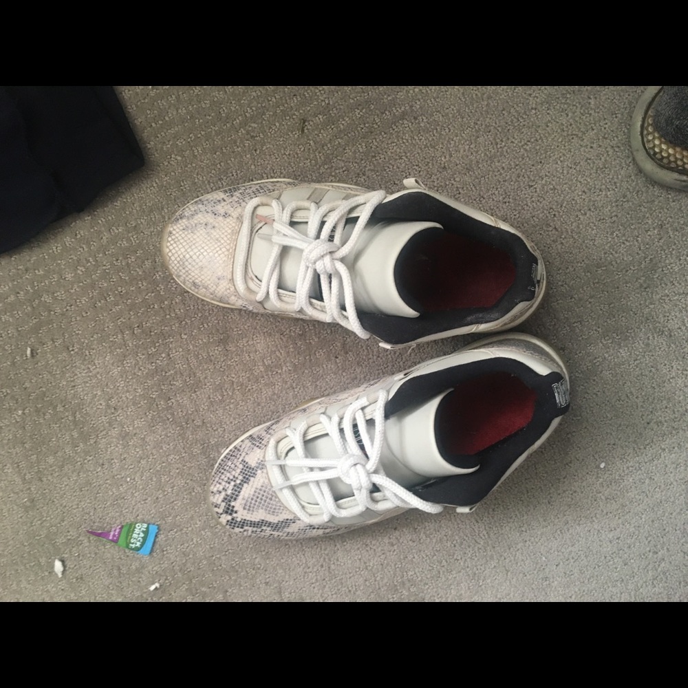 Jordan 11s